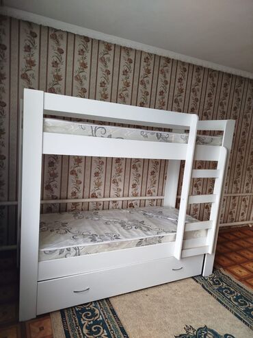 электрокачели для новорожденных: Продаю кровать двухъярусная пользовались около года состояние