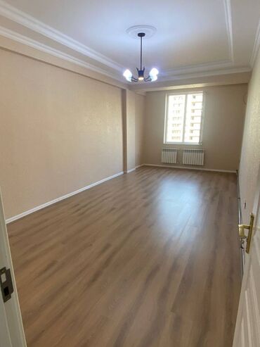 Uzunmüddətli kirayə mənzillər: Mənzil kirayə verilir, Mətbəx mebeli var. Əşyasızdı, 66 kv, 2 otaq — 2