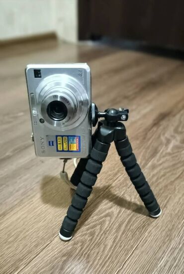 Digər foto və video aksesuarları: Masaüstü kamera və telefon üçün tripod. İlbiz formalı ştativ. Ayaqları