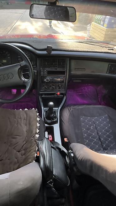 Audi: Audi 80: 1989 г., 1.8 л, Кол менен иштөөчү, Бензин, Седан — 7