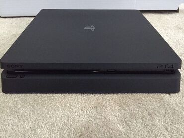 playstation 4 buy: Продаю прошитую PS4 Slim 500 gb приставка домашнего пользования в