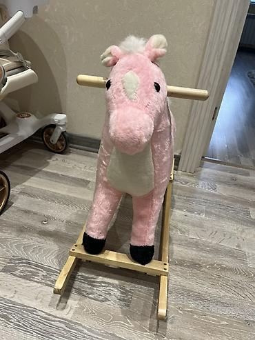 Yelləncək at: Yelləncək at oyuncaq Super Toys magazasindan 94 manata alinib. Ushaq — 3