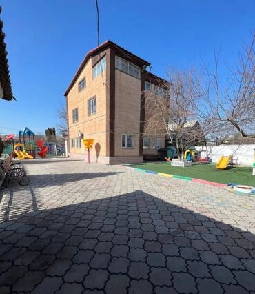 детские игровые площадки для двора: 250 м², 9 комнат, Свежий ремонт С мебелью
