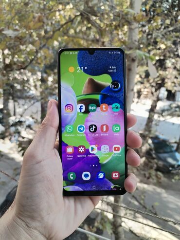 сколько стоит iphone 11 в азербайджане: Samsung Galaxy A32 5G, 64 ГБ, цвет - Красный, Face ID