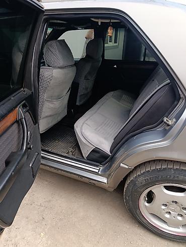 Mercedes-Benz: Mercedes-Benz E-Class: 1990 г., 2 л, Ручные, Бензин — 1