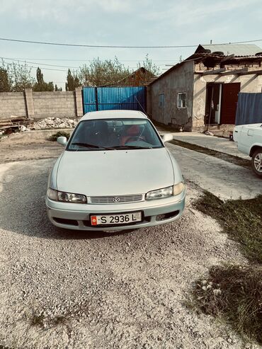 Mazda 626: 1994 г., 1.8 л, Механика, Бензин, Хэтчбэк