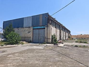 otaq icarə: İcarəyə anbar/istehsalat sahəsi – 1400 kv.m - Ümumi sahə: 1400 kv.m — 6