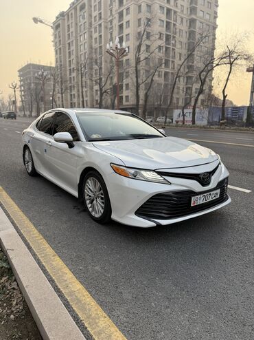 Toyota: Toyota Camry: 2018 г., 2.5 л, Автомат, Бензин, Седан — 2