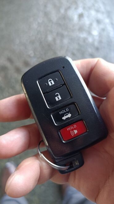 СТО, ремонт транспорта: Смарт ключ Toyota Тойота Камри Camry
Изготовление чип ключей