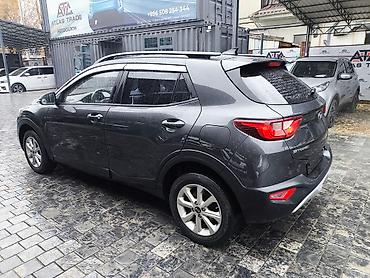 Kia: Kia Stonic: 2019 г., Бензин, Кроссовер — 5