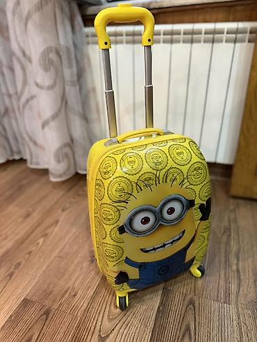 Чемоданы: Uşaq üçün sərt gövdəli əl çamadanı – Minions dizaynlı - Rəng: parlaq — 1