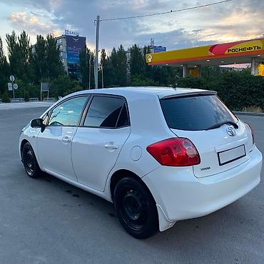 Toyota: Toyota Auris: 2008 г., 1.4 л, Механика, Бензин, Хэтчбэк — 4