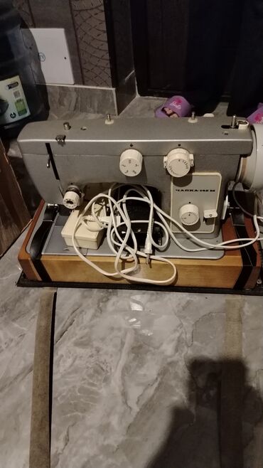 Tikiş maşınları: Tikiş maşını Chayka, Elektromexaniki — 4