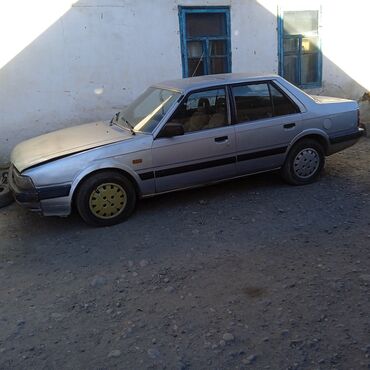 Mazda: Mazda 2: 1987 г., 2 л, Механика, Газ, Седан — 2