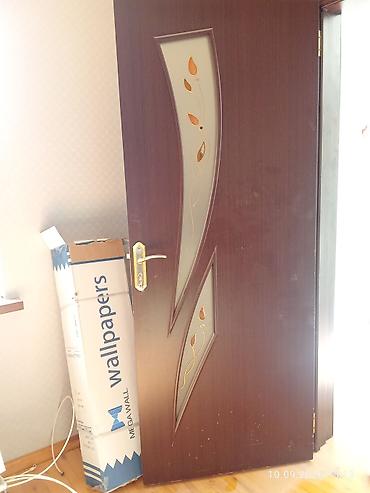 panel dekor: 5 ədəd qapı.Problemi goxfur biri 60 manatTaxta daxili qapı – şüşəli — 3