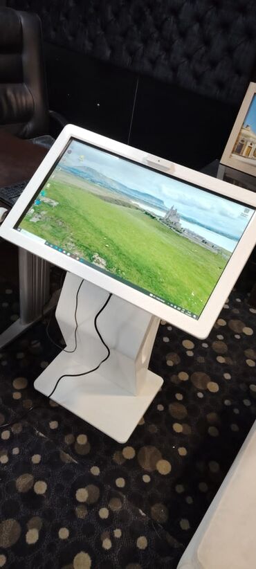 Avadanlığın icarəsi: 82 ekran Touch Screen icarəyə verilir. Gün və saya görə endirim — 12