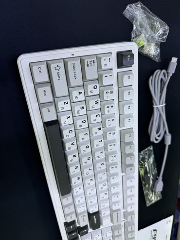 Клавиатуры: Клавиатура, Механическая, Bluetooth, Проводное подключение, Размер: 100% at lalafo.kg — 10 Клавиатуры: Клавиатура, Механическая, Bluetooth, Проводное подключение, Размер: 100% — 10