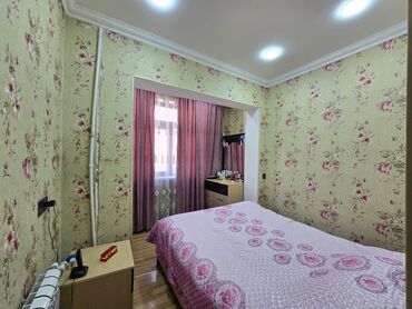tek şexsiyyet vesiqesiyle kredit: Bakı, 8-ci kilometr, 2 otaqlı, Köhnə tikili, m. Neftçilər, 49 kv. m