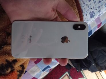 продаю китайский айфон: IPhone X, Б/у, 64 ГБ, Белый, Чехол, 82 %