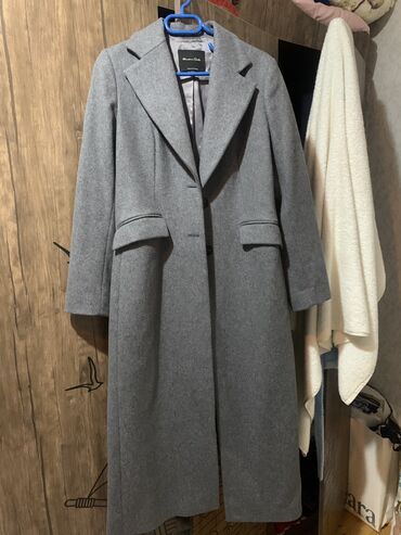 zhenskie kostyumy v kletku: Пальто Massimo Dutti, M (EU 38), цвет - Серый