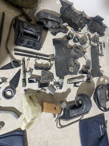 Другие автозапчасти: Мерседес 190 Нет 2.0бензин двигатель продан Есть коробка 4 ступ Есть — 5