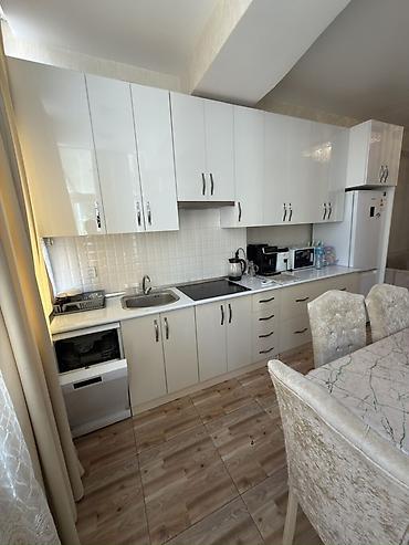 Mənzil kirayələyirəm: 3 otaqlı, 85 kv. m — 4