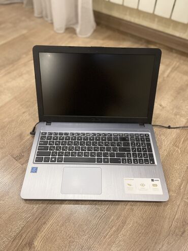 колонки для компьютера: Ноутбук, Asus, 4 ГБ ОЗУ, Intel Pentium, 15.6 ", Б/у, Для работы, учебы, память SSD