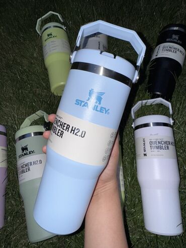 Стаканы: Термокружка Stanley😍😍😍 Объем 1,18л и 0,8л Все цвета в наличии Держит — 34