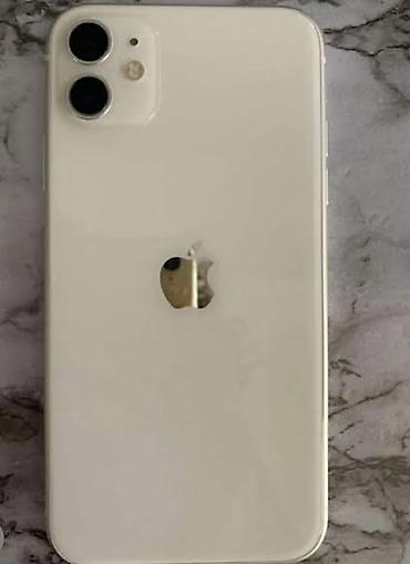 айфон 11 в кредит: IPhone 11, белый цвет. Ключевые особенности: - Экран 6.1" Liquid — 3
