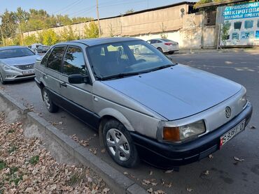 продажа пассат: Volkswagen Passat: 1990 г., 1.8 л, Механика, Бензин, Седан