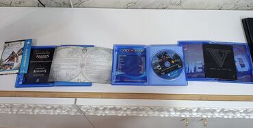 PS4 (Sony Playstation 4): Sony PlayStation 4 Slim oyun konsolu seti - PS4 Slim konsolu - 2 ədəd -da lalafo.az — 7 PS4 (Sony Playstation 4): Sony PlayStation 4 Slim oyun konsolu seti - PS4 Slim konsolu - 2 ədəd — 7