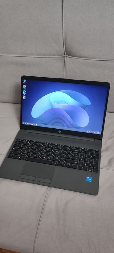 HP: Yeni HP 15.6 ", Intel Core i5, 256 GB, Ünvandan götürmə