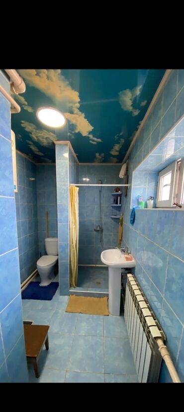 снять квартиру частный дом: 58 м², 3 комнаты, Парковка, Забор, огорожен