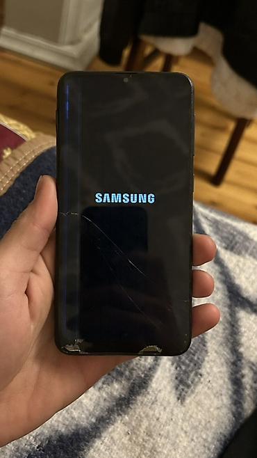 12 pro maxs: Samsung Galaxy A10, 32 GB, rəng - Qara, Qırıq, Sensor — 1