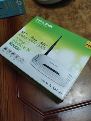 cib modemi: TP-LİNK 150Mbps 1 antenalı modem. İçində hər naqili, adapteri var