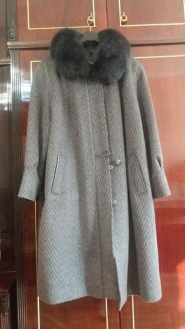 Личные вещи: Пальто XL (EU 42), цвет - Серый
