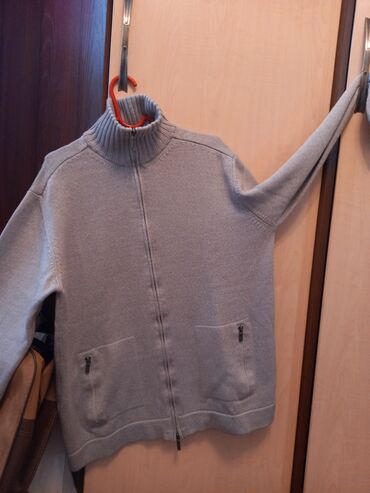 шерстяной пиджак женский: Джемпер женский,р48-50,шерсть100%,Германия,2500