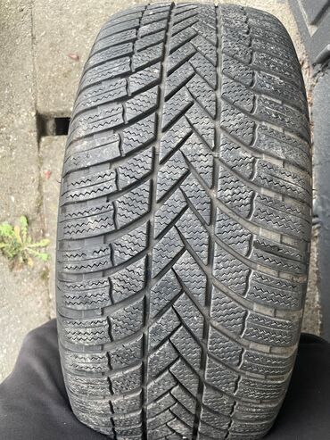 Gume i felne: Felne sa promerom rupe 5*120 mislim da su za bmw X5.Pasu na zadnjini — 14