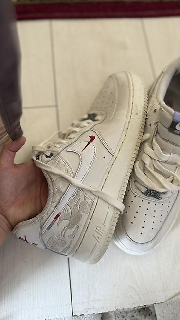 берсы американский: Мужские кроссовки, 43, 44, Nike, Б/у, цвет - Белый — 2