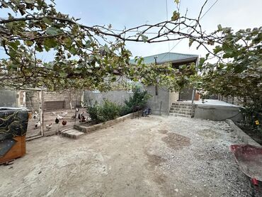 Həyət evləri və villaların satışı: Binə 4 otaqlı, 100 kv. m, Orta təmir — 15