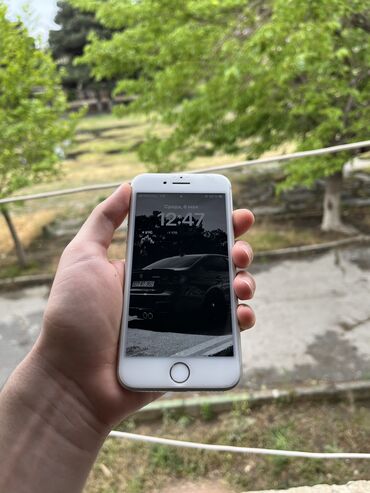 iphone batareya: IPhone 8, 64 ГБ, Белый, Отпечаток пальца, Беспроводная зарядка