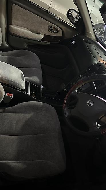 Продажа авто: Nissan Cefiro 2002г .Седан бизнес‑класса темно‑синего цвета. Мотор — 7