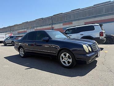 210 mers: Mercedes-Benz E-Class: 2002 г., Автомат, Седан — 5