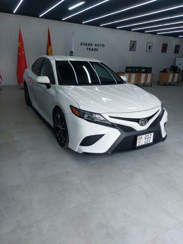 машина прадайу: Toyota Camry: 2019 г., 2.5 л, Бензин, Седан