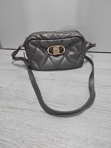 furla candy bag: Srebrna torba Liu Jo original Veoma kratko koriscena, sa sitnim — 1