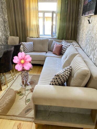 Mebel: Künc divan, İşlənmiş, Açılan, Bazalı, Nabuk, Çatdırılma yoxdur