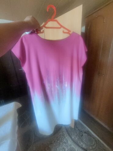 Dəstlər, kostyumlar: Qadın geyim dəsti – 4 parçadan ibarət 1) Boz rəngli midi don - Yumşaq — 3