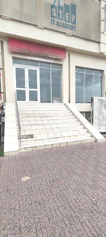 sumqayitda kiraye: Obyekt əsas yolun üstündə yerləşir və yüksək gediş-gəlişli (intensiv) — 9