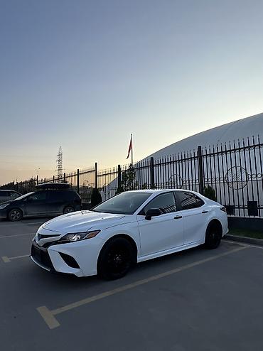 Продажа авто: Toyota Camry: 2019 г., 2.5 л, Автомат, Бензин, Седан — 4