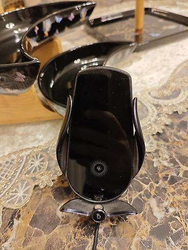 masin salon: Avtomobil üçün simsiz şarj funksiyalı telefon tutacağı - Tip — 4